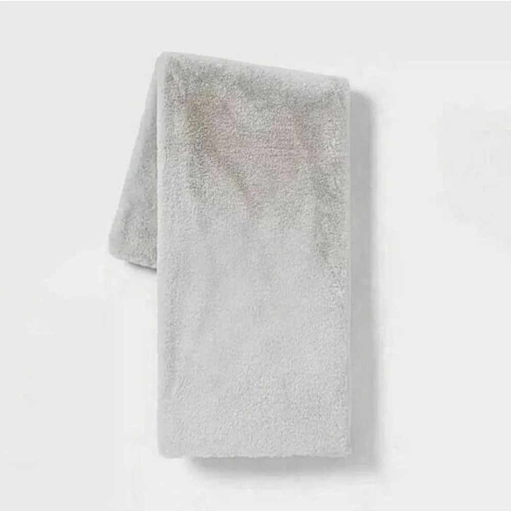 NWOT Threshold Faux Rabbit Fur Light Gray Throw Blanket 60